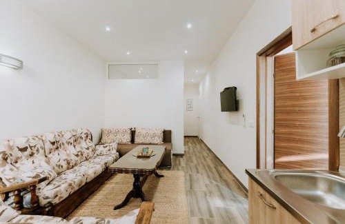 Konjic Apartment | Apartmani & Rafting Boračko jezero