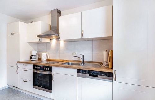 Bad Peterstal-Griesbach Apartment | Apartment 'Am Döttelbach' with Mountain View, Private Terrace and Wi-Fi