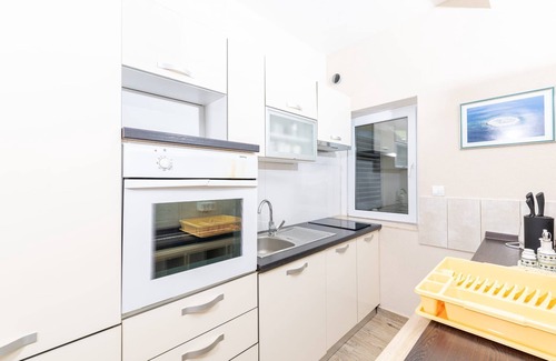 Zastrazisce Apartment | Apartments Serzane (98861-A4) - Zastrazisce - island Hvar