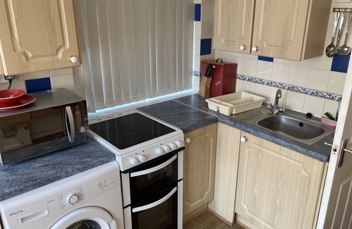 Chapeltown Apartment | Apartment 2 at Harman Suitesb
