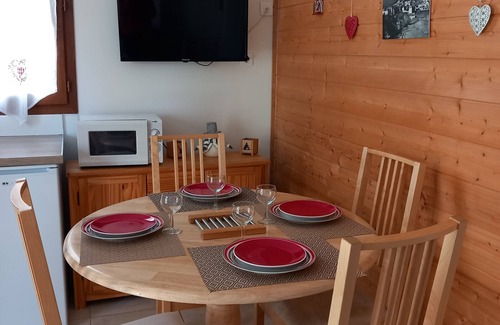 Formigueres Cottage | Apartment 4 persons on the ground floor of a detached house