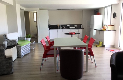 Albitreccia Apartment | APARTMENT 4 to 6 BEDS - Ground Garden