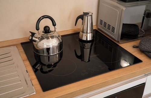 Carlazzo Apartment | Apartment "5" with Lake View, Shared Pool & Wi-Fi