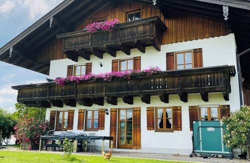 Laufen Apartment | Apartment 75 sqm up to 5 persons, balcony, 2 bedrooms, eat-in kitchen