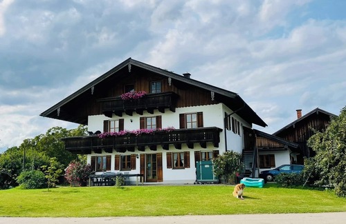 Laufen Apartment | Apartment 75 sqm up to 5 persons, balcony, 2 bedrooms, eat-in kitchen