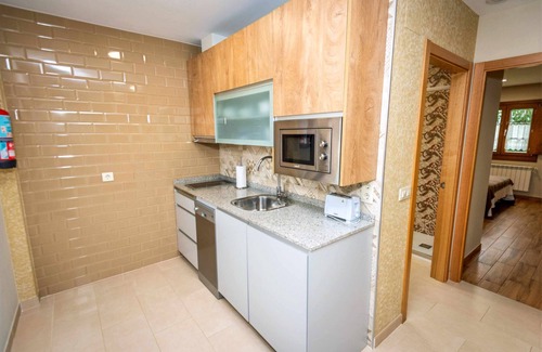 Serantes Apartment | Apartment 8: Family apartment with pool view.