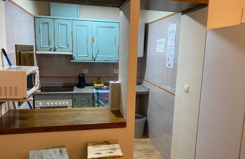 Huetor Santillan Apartment | Apartment 'Abeto' with Mountain View, Shared Pool and Wi-Fi