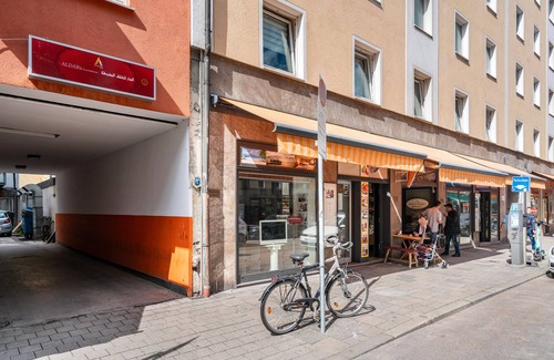 Ludwigsvorstadt Apartment | Apartment 'Aldars 9' with Private Terrace, Wi-Fi and Air Conditioning
