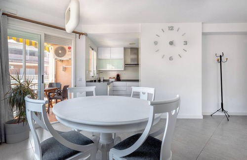Canet de Berenguer Apartment | Apartment 'Amplio Canet' with Shared Pool, Wi-Fi and Air Conditioning