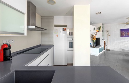 Canet de Berenguer Apartment | Apartment 'Amplio Canet' with Shared Pool, Wi-Fi and Air Conditioning