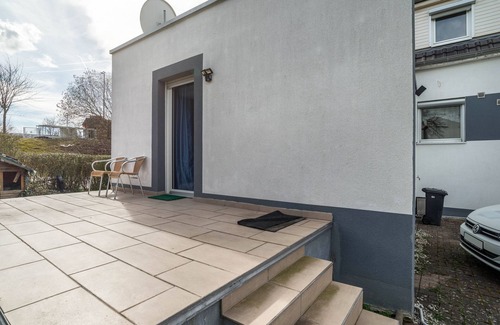 Sindelfingen Apartment | Apartment 'Am Hirnach' with Shared Terrace, Shared Garden and Wi-Fi