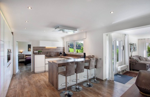 Eslohe Apartment | Apartment 'Am Wald' with Private Terrace, Shared Garden and Wi-Fi