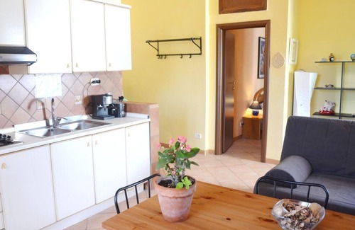 Ercolano Apartment | Apartment An on the first floor in a villa with garden, parking and Wi-Fi