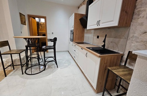 Kastel Novi Apartment | Apartment Antonio, on the seafront with garden