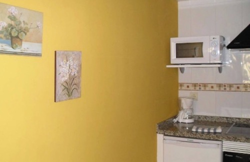 Carabano Apartment | Apartment 'Apartamento 1' with Shared Terrace, Shared Garden and Wi-Fi