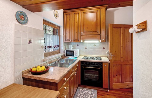 Caviola Apartment | Apartment 'Appartamento Palmina' with Mountain View, Shared Garden and Wi-Fi