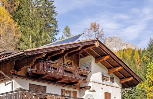 Caviola Apartment | Apartment 'Appartamento Palmina' with Mountain View, Shared Garden and Wi-Fi