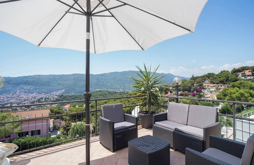 Andora Apartment | Apartment 'Attico Mansardato Pinamare' with Sea View, Private Terrace and Wi-Fi