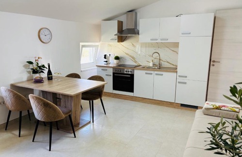 Ankaran Apartment | Apartment Aurora
