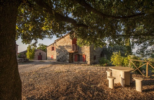 Civitella Paganico Apartment | Apartment B with Pool San Ansano