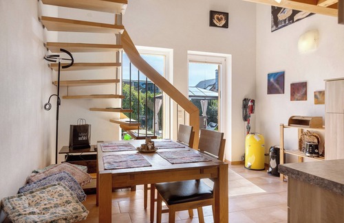 Ohningen Apartment | Apartment 'Beni' with Private Terrace, Shared Garden and Wi-Fi