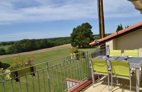 Saint-Papoul House | Apartment between Castelnaudary and Carcassonne with heated swimming pool and parking lot