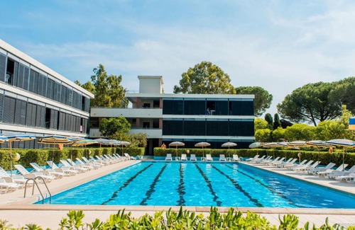Marina di Bibbona Apartment | Apartment Bilo Standard Garden-4 by Interhome