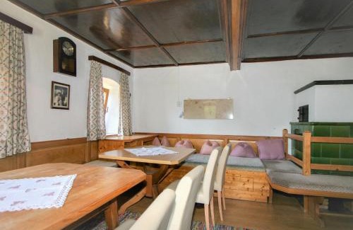 Stummerberg Apartment | Apartment Binter by Interhome