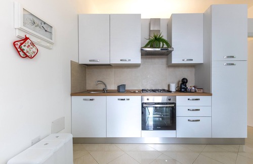 Acate Apartment | Apartment 'Biscari' with Balcony, Wi-Fi and Air Conditioning