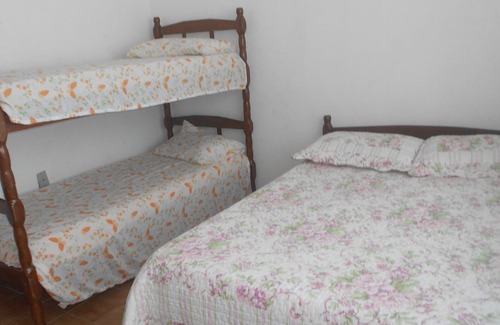 Enseada Apartment | Apartment facing the sea, holds up to 8 people.