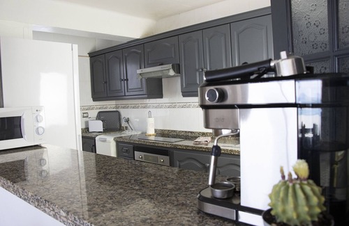 Bajamar Condo | Apartment by the sea with garden in Bajamar