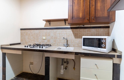 Ragusa Apartment | Apartment 'Caelum Hyblae' with Private Terrace, Wi-Fi and Air Conditioning