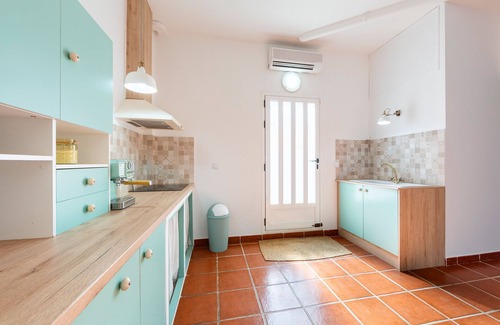 Locaiba Apartment | Apartment 'Calma Suite' with Private Garden, Wi-Fi and Air Conditioning