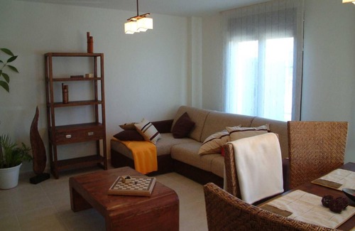 Cardenajimeno Apartment | Apartment 'Caradenia' with Mountain View and Private Garden