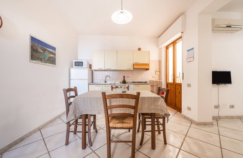 Calasetta Apartment | Apartment 'Casa Al Mare Calasetta' with Air Conditioning