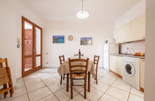 Calasetta Apartment | Apartment 'Casa Al Mare Calasetta' with Air Conditioning