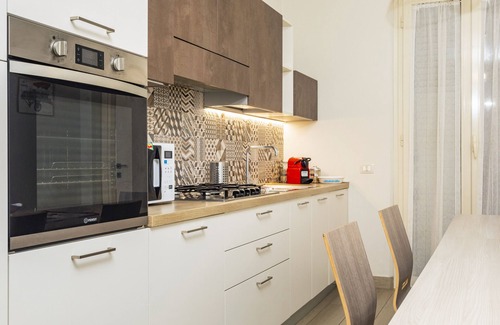 Milo Apartment | Apartment 'Casa Del Bosco' with Mountain View, Private Terrace and Wi-Fi