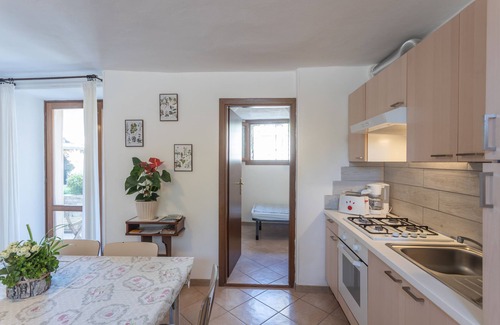 Vesio Apartment | Apartment 'Casa Rita App 4 A' with Terrace, Garden and Shared Wi-Fi