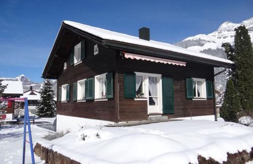 Engelberg Apartment | Apartment Chalet Fluegärtli by Interhome