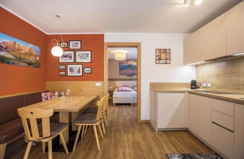 Mareo Apartment | Apartment 'Ciasa Rungg App Pares' with Mountain View, Garden & Wi-Fi