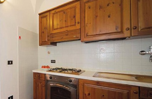 Campochiesa Apartment | Apartment 'Ciclamino' with Shared Pool, Shared Garden and Wi-Fi
