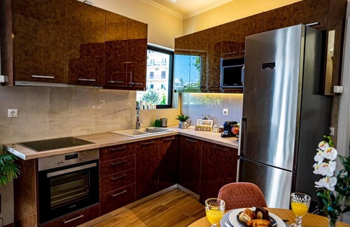 Preveza Apartment | Apartment 'Cinderella's Nest' with Sea View, Wi-Fi and Air Conditioning