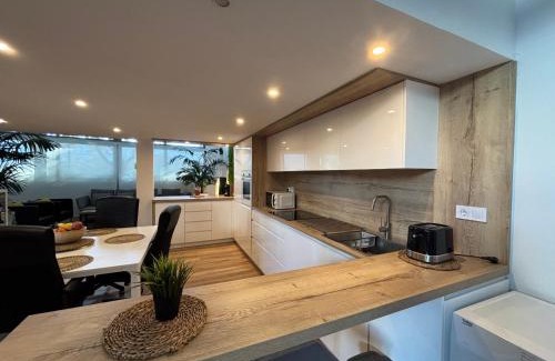 Badalona Apartment | Apartment close Barcelona - Rentals Badalona Beach - Free Parking