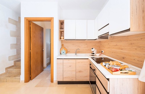 Otranto Apartment | Apartment 'Deluxe - 2' with Sea View, Wi-Fi and Air Conditioning