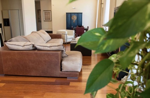 Foggia Apartment | Apartment 'Design Foggia' with Balcony, Wi-Fi and Air Conditioning