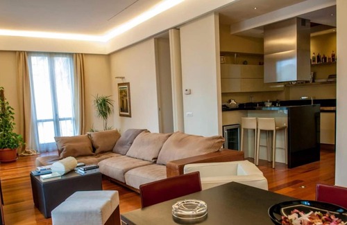 Foggia Apartment | Apartment 'Design Foggia' with Balcony, Wi-Fi and Air Conditioning