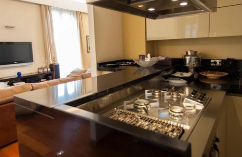 Foggia Apartment | Apartment 'Design Foggia' with Balcony, Wi-Fi and Air Conditioning