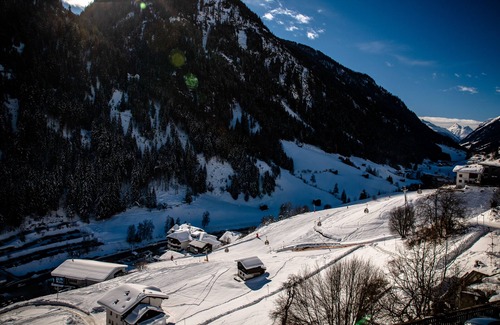 Kappl Apartment | Apartment directly in Kappl, 6-8 people, 110m², close to the slopes