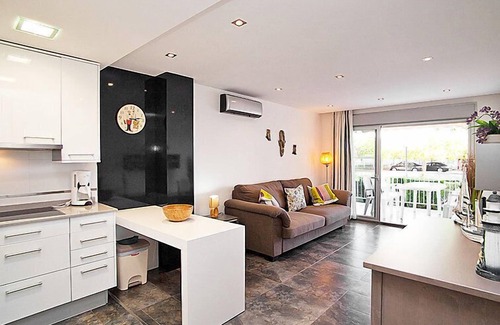 Vilafortuny Apartment | Apartment DMS V by Interhome