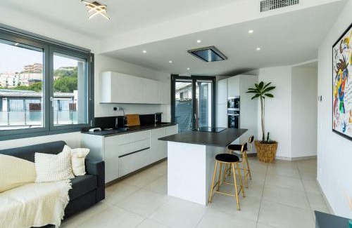Santo Stefano al Mare Apartment | Apartment Entre Bateau et Mer by Interhome